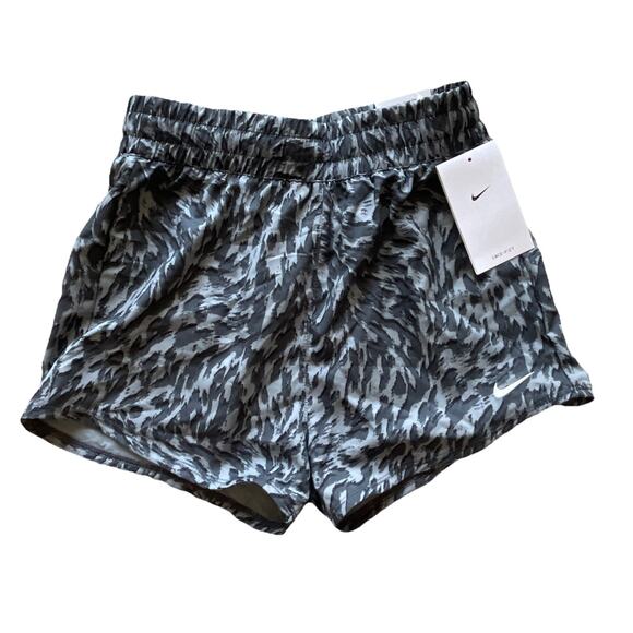 Nike One Girls Training Shorts Size Medium with Drawstring Dri-Fit NWT Msrp $38 - Picture 1 of 2